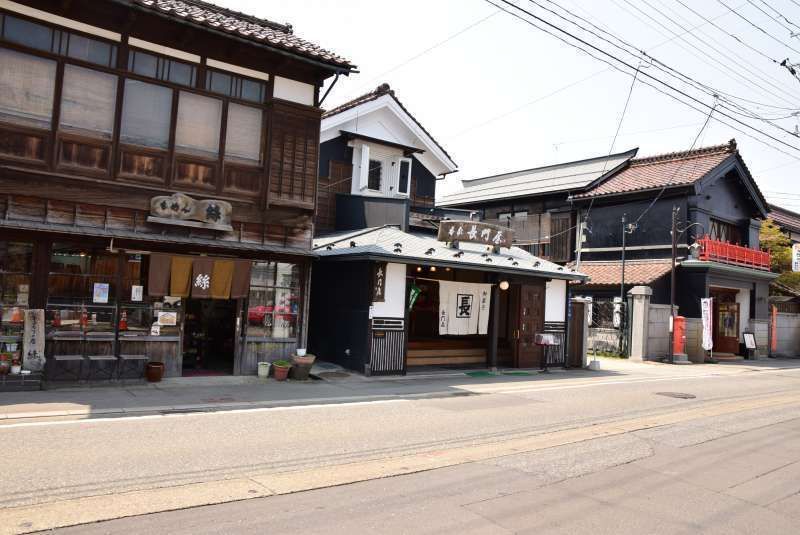 Fukushima Private Tour - Nanokamachi-dori    traditional Japanese street