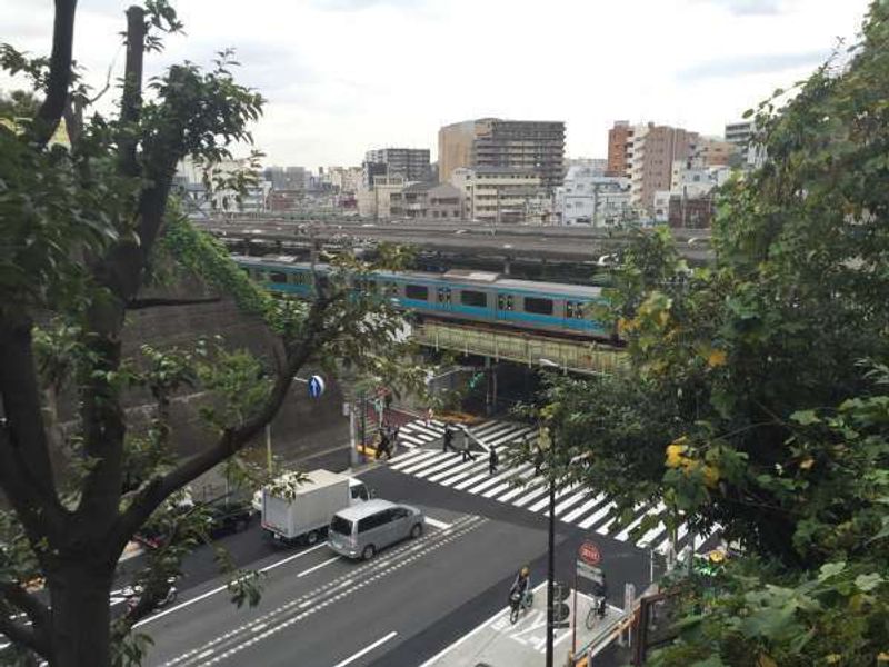 Tokyo Private Tour - Nishi-Nippori station from Dokan-yama park