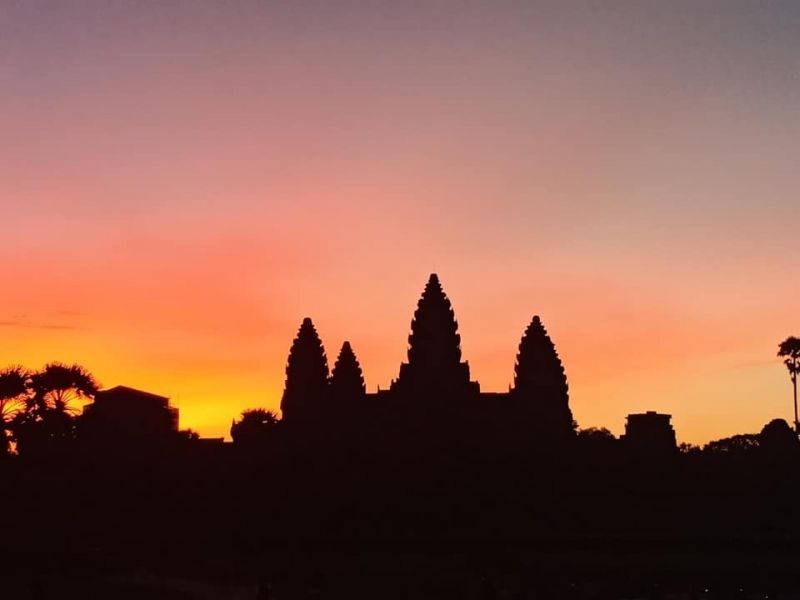 Siem Reap Private Tour - View of Sunrise of Angkor Wat