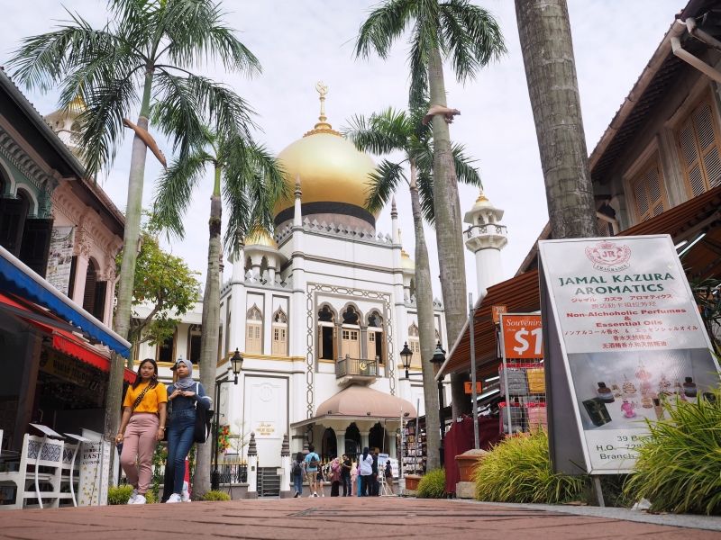 Singapore Private Tour - The grand Sultan Mosque in Kampong Glam