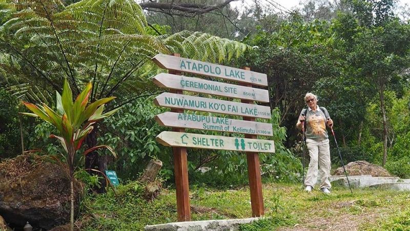 East Nusa Tenggara Private Tour - 3. Signposts to the top of Kelimutu.