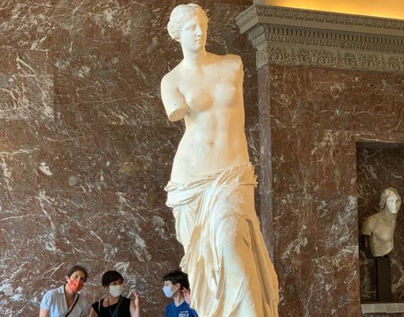 Paris Private Tour - The Venus of Mylos