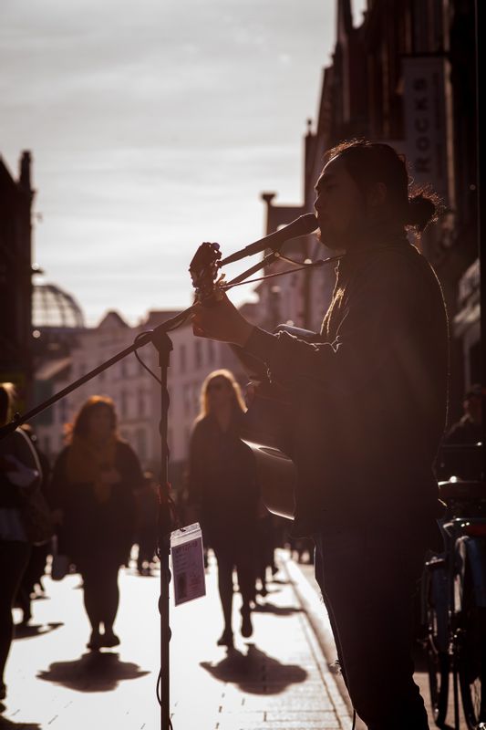 Dublin Private Tour - Busker in Temple Bar, Merchants Arch