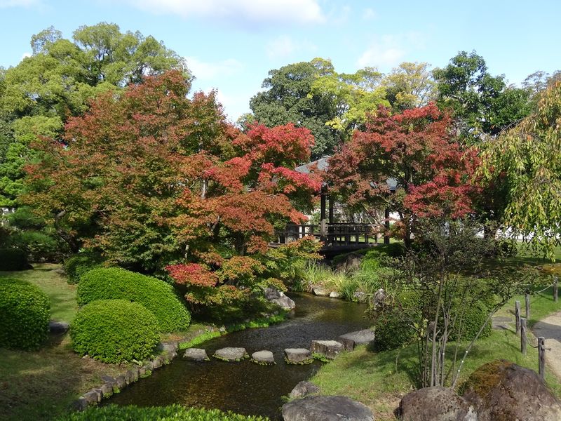 Himeji Private Tour - Koko-en garden in autumn.