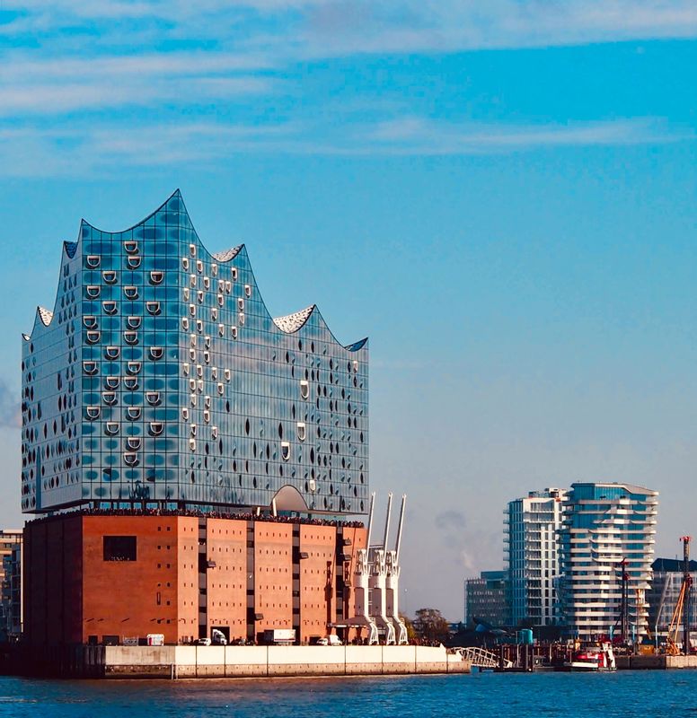 Hamburg Private Tour - Tour with Jutta Elbphilharmonie