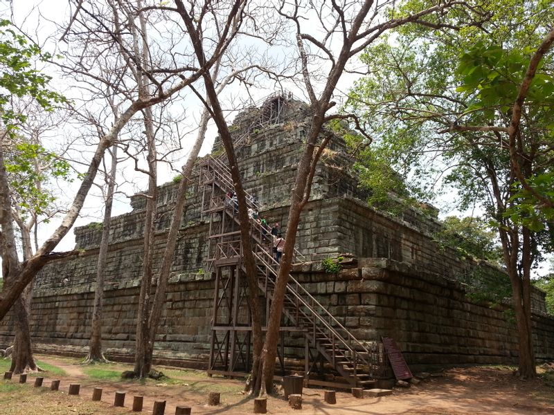 Preah Vihear Private Tour - Pyramid Temple, Koh Keh Group