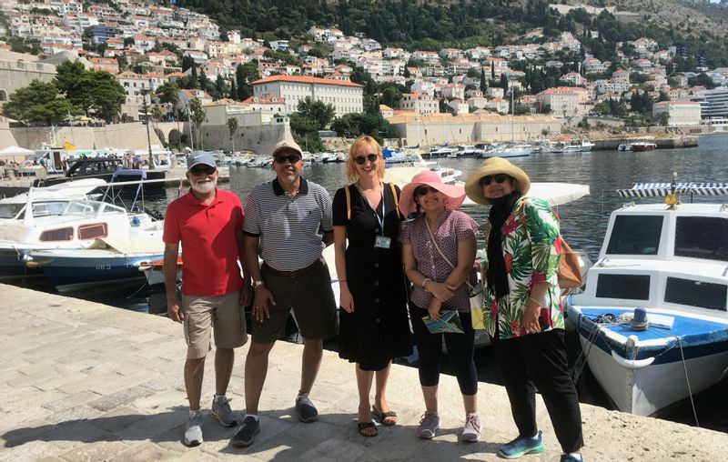 Dubrovnik Private Tour - In the old port during the tour/ Dans le vieux port pendant la visite