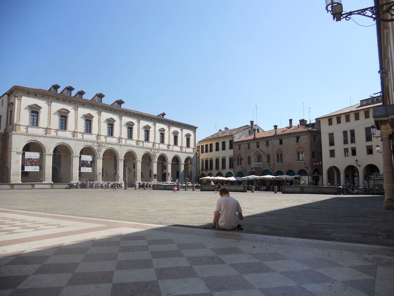 Padua Private Tour - Duomo and Monte di Pietà, Padua.