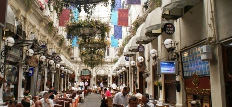 Istanbul Private Tour - Flower Passage