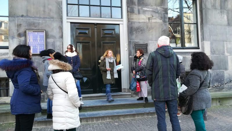 Amsterdam Private Tour - Explanation at Highlight in Amsterdam