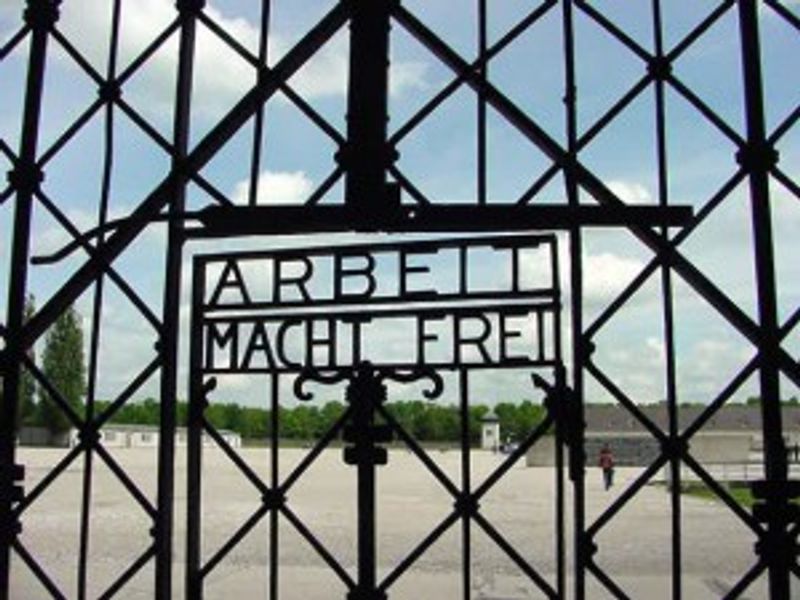 Munich Private Tour - Entrance Gate "Work sets you free"