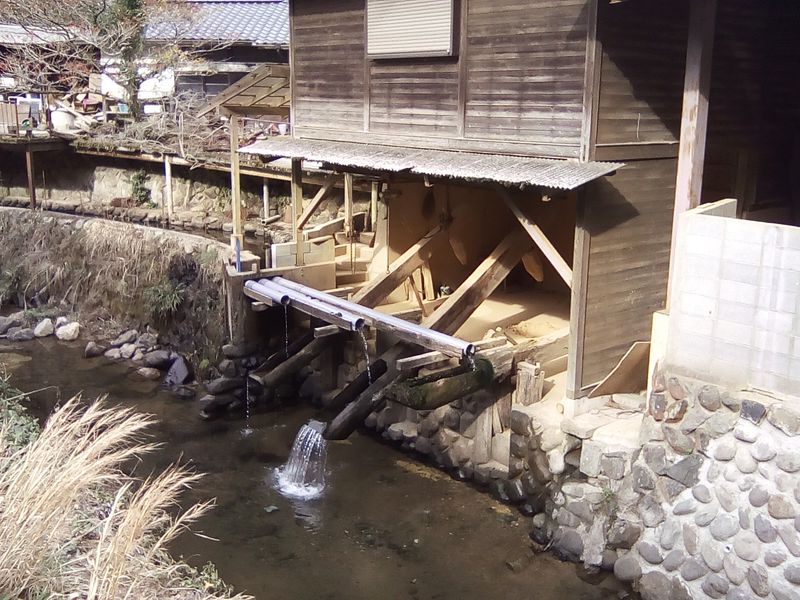 Fukuoka Private Tour - The wooden mills grind the earth into a powder.