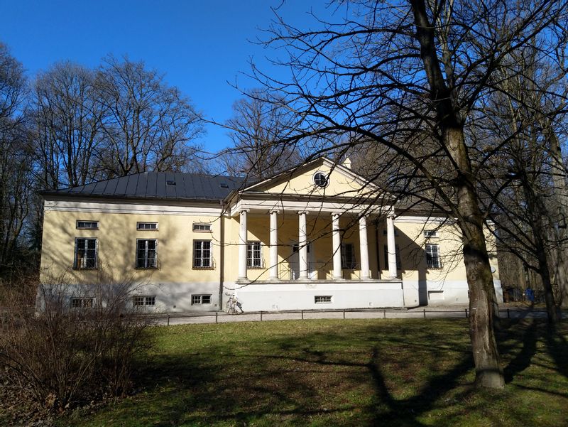 Munich Private Tour - Rumford House