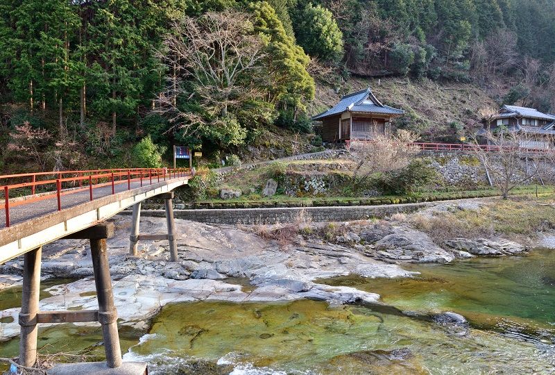 Himeji Private Tour - Cycling along Ochi River, Photo : Courtesy of Kamikawa Town