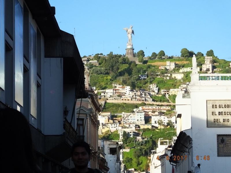 Quito Private Tour - View of Panecillo from Old town