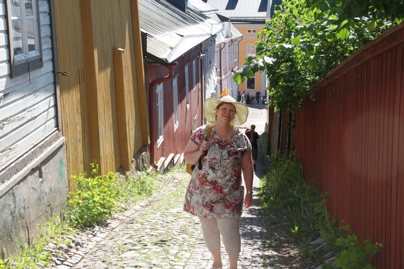 Helsinki Private Tour - Cobble-stone alleys in Porvoo town