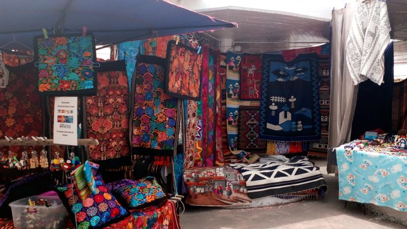 Otavalo Private Tour - Handicrafts in Otavalo