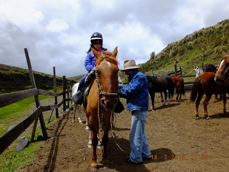 Cotopaxi Private Tour - Horse back riding in Tambopaxi