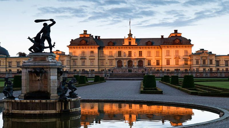 Stockholm Private Tour - Drottningholm  Castle  (  view  from the  Lake )