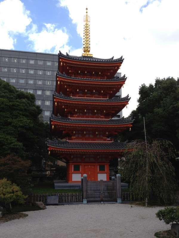 Fukuoka Private Tour - Tocho-ji temple. A symbol of this temple, five-story pagoda welcomes you.