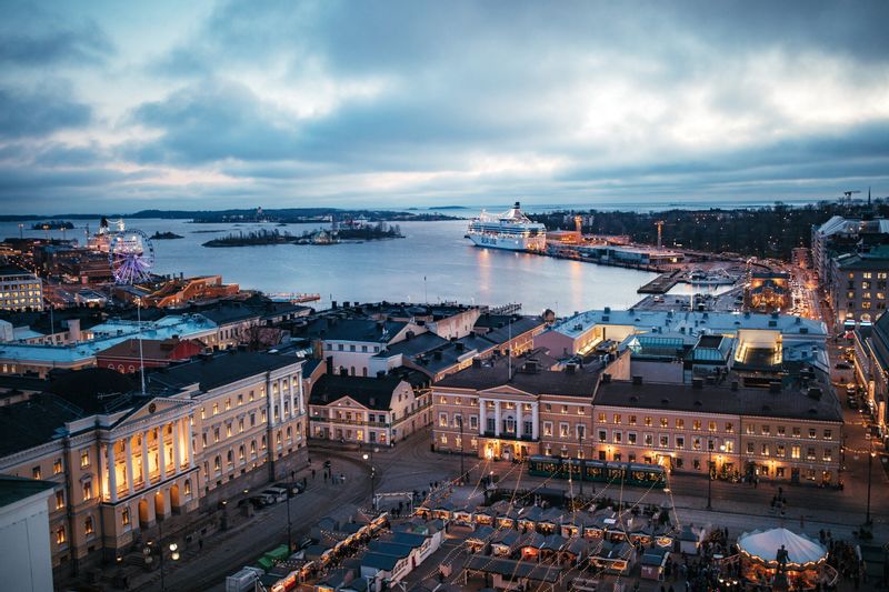 Helsinki Private Tour - Helsinki is located directly at the Baltic Sea