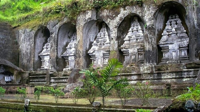 Bali Private Tour - Gunung Kawi unique relief temple