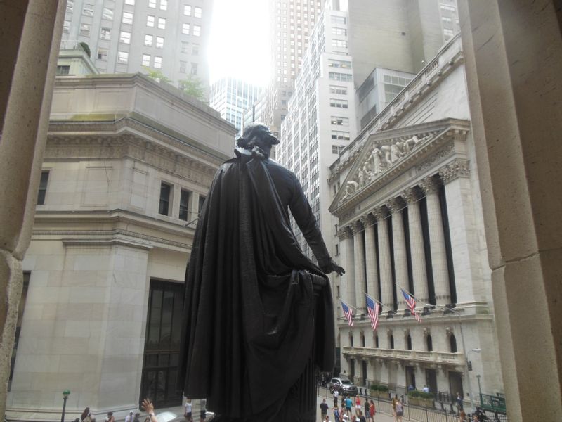 New York Private Tour - Wall Street - a view from the Federal Hall to New York Stock Exchange (D3, D4)