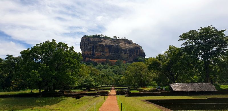 Kandy Private Tour - Lion Rock