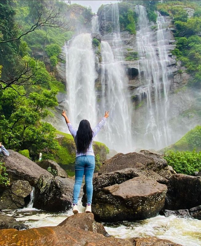 Kandy Private Tour - Waterfall