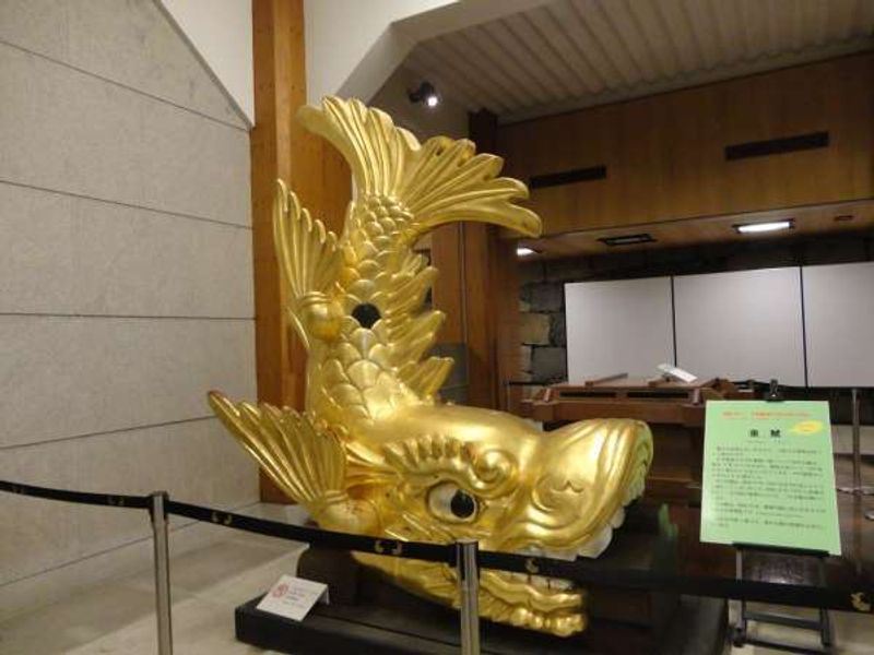 Nagoya Private Tour - Golden Shachi