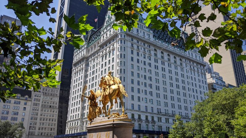 New York Private Tour - The Plaza and General William Tecumseh Sherman Monument