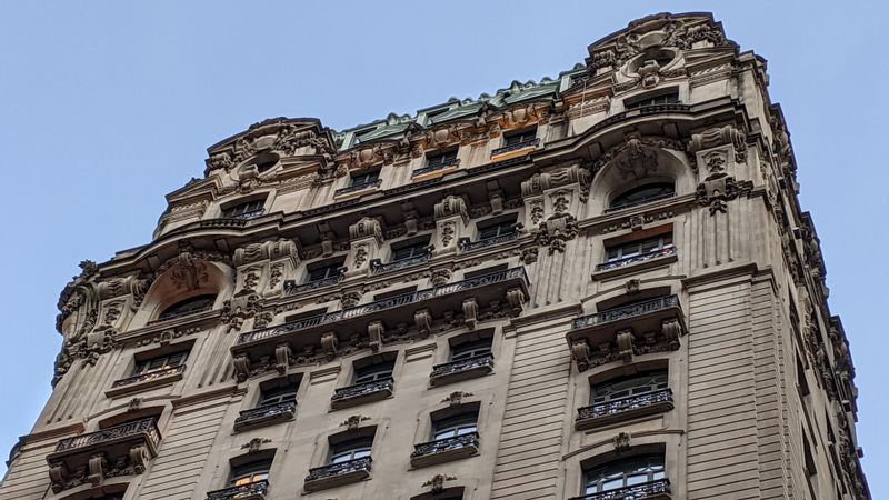 New York Private Tour - The St. Regis Hotel