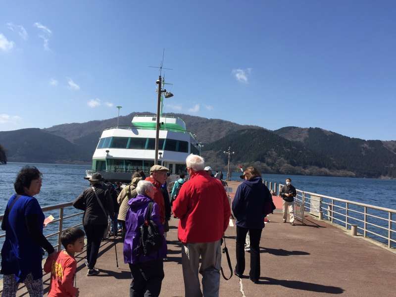 Hakone Private Tour - Lake Ashi boat cruise.