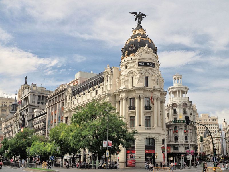Madrid Private Tour - Gran Via Madrid