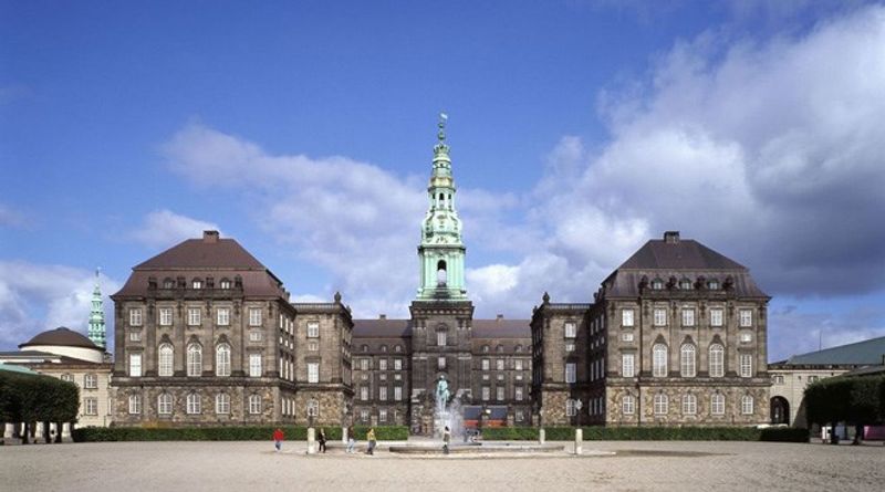 Copenhagen Private Tour - Christiansborg