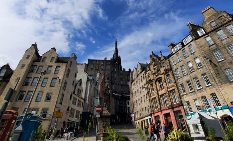 Edinburgh Private Tour - null