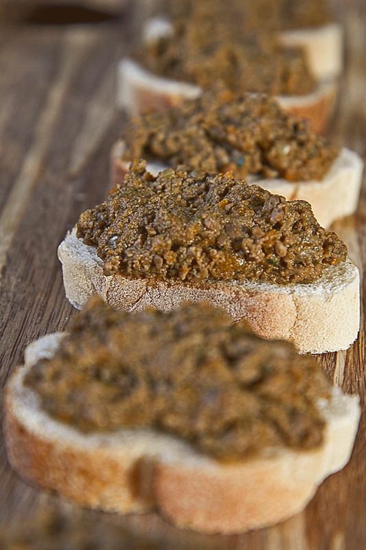 Rome Private Tour - crostini with rabbit of duck liver ragu with fresh tuscan brad 