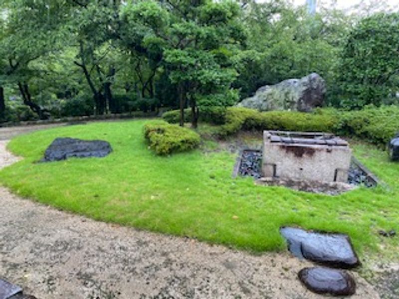Osaka Private Tour - The garden of Shitennoji Temple