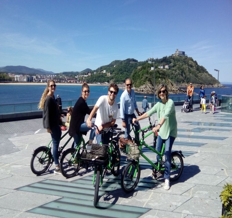 San Sebastian Private Tour - We will enjoy the bike ride with spectacular views that the city offers us