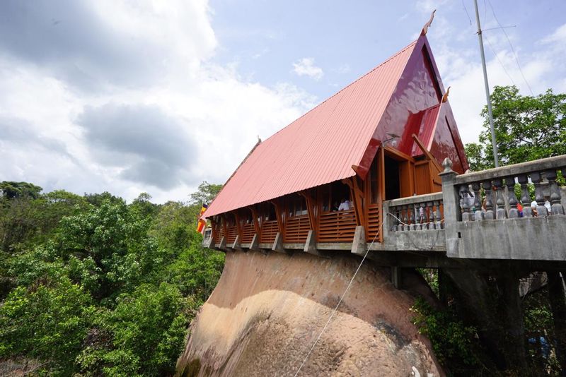 Siem Reap Private Tour - The Reclining Buddha house