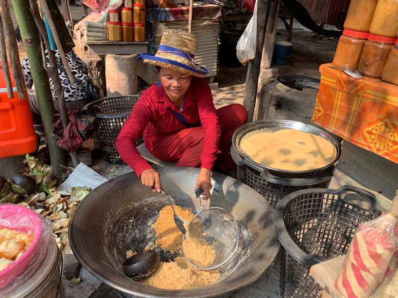 Siem Reap Private Tour - Sugar Palm Maker on the way