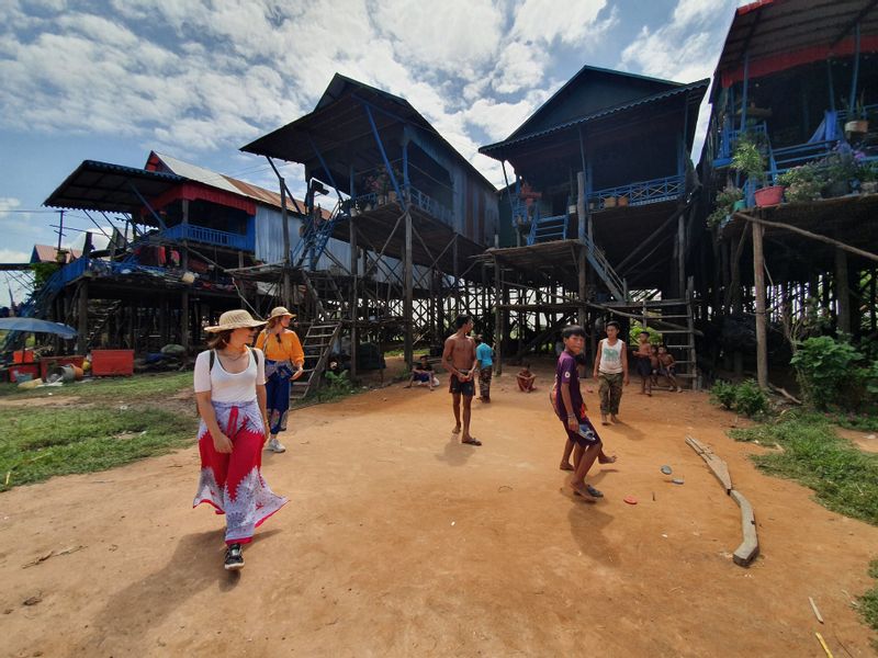 Siem Reap Private Tour - Kompong Plhul Village