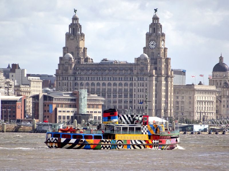 Liverpool Private Tour - Iconic waterfront and famous Ferry cross the Mersey 