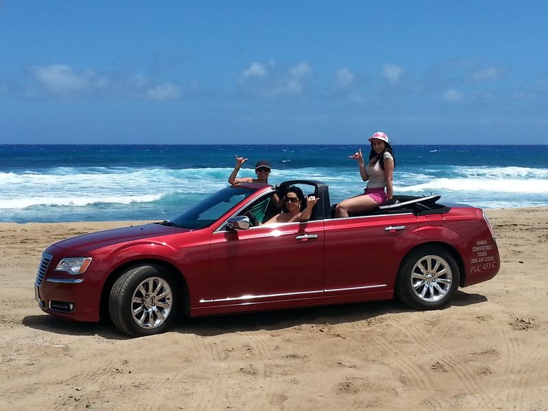 Hawaii (Oahu) Private Tour - What a Beautiful Day! Car can carry 4 travelers plus driver.