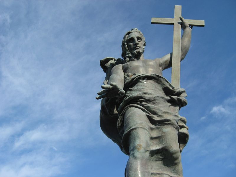 Sardinia Private Tour - The statue of " Il redentore, Monte Ortobene, Nuoro