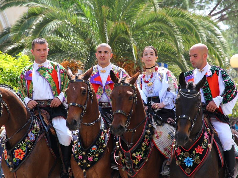 Sardinia Private Tour - The traditional dress o Oliena