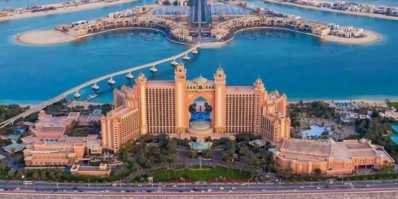 Dubai Private Tour - Palm jumeirah