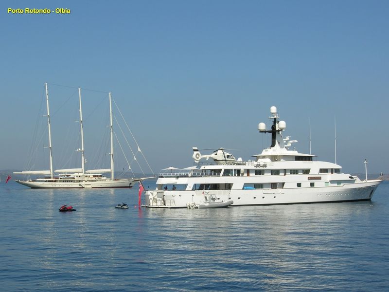 Olbia Private Tour - Porto Rotondo has, since its origins in the sixties, been the favorite resort of the Italian elite. 