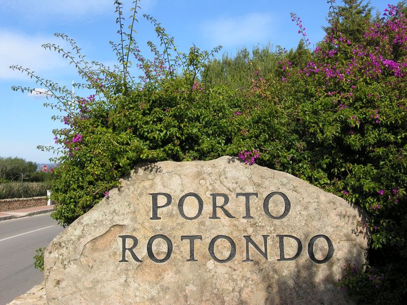 Olbia Private Tour - Entrance of Porto Rotondo