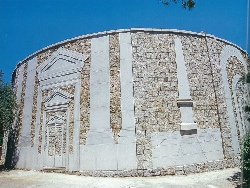 Olbia Private Tour - The amphitheater designed by Mario Ceroli